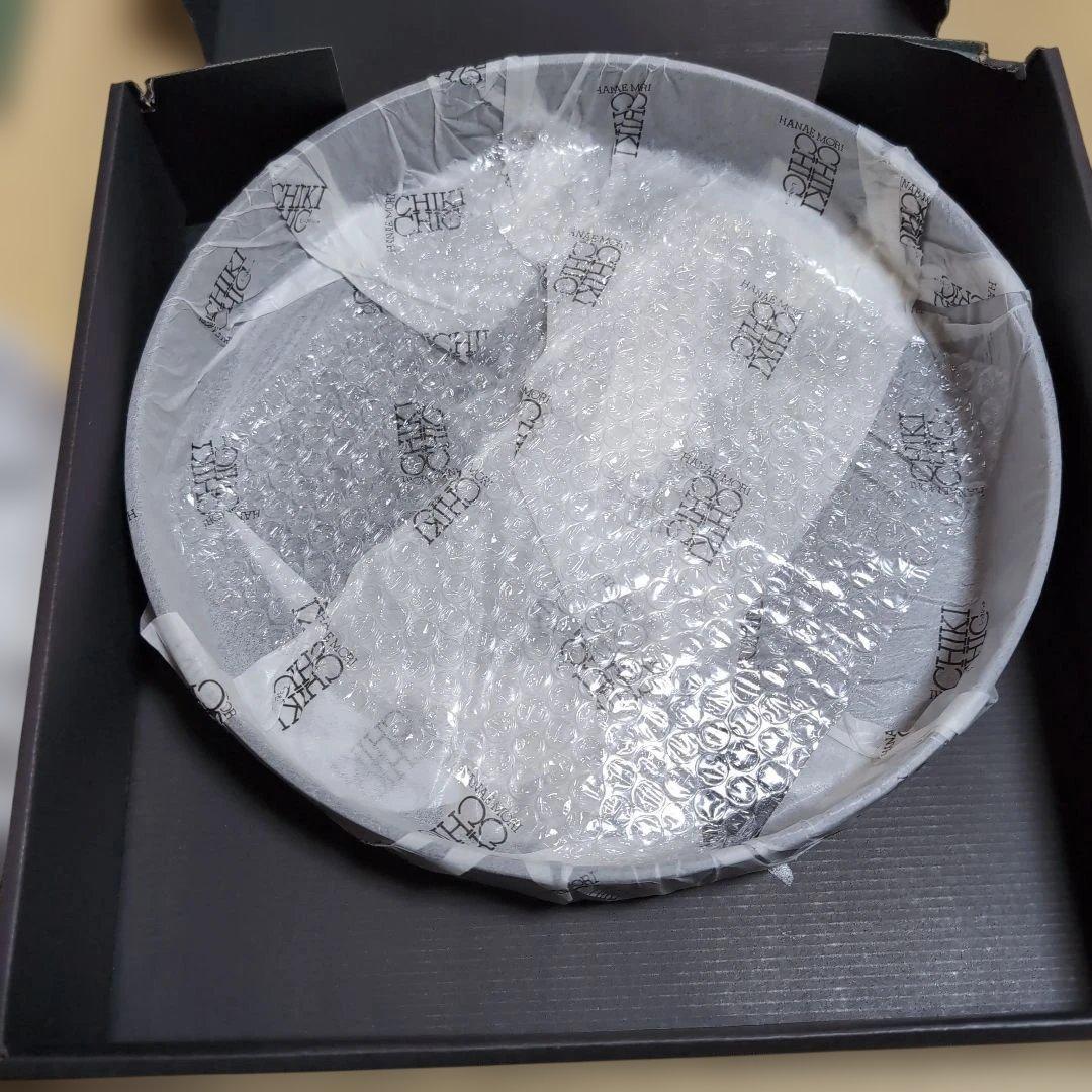 漆器 円形 黒地 花柄 専用箱付き