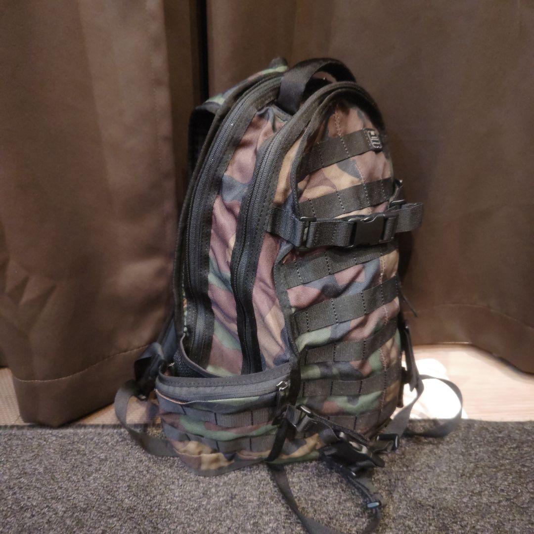 希少　NIKE 迷彩リュック