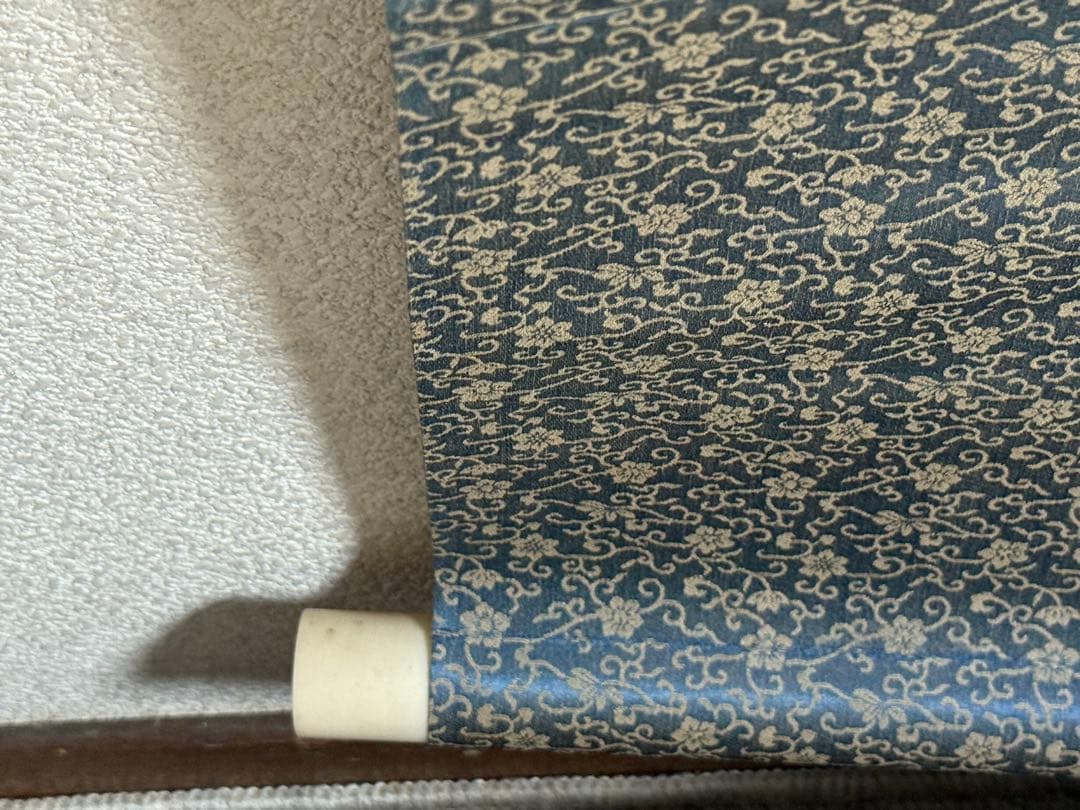 絹本肉筆　青緑山水　藍濤落款　掛軸　木箱入　送料込み250622