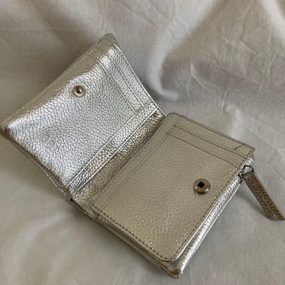 新品・シルバー 】 ear PAPILLONNER 白くま刺しゅう折り財布 - メルカリ