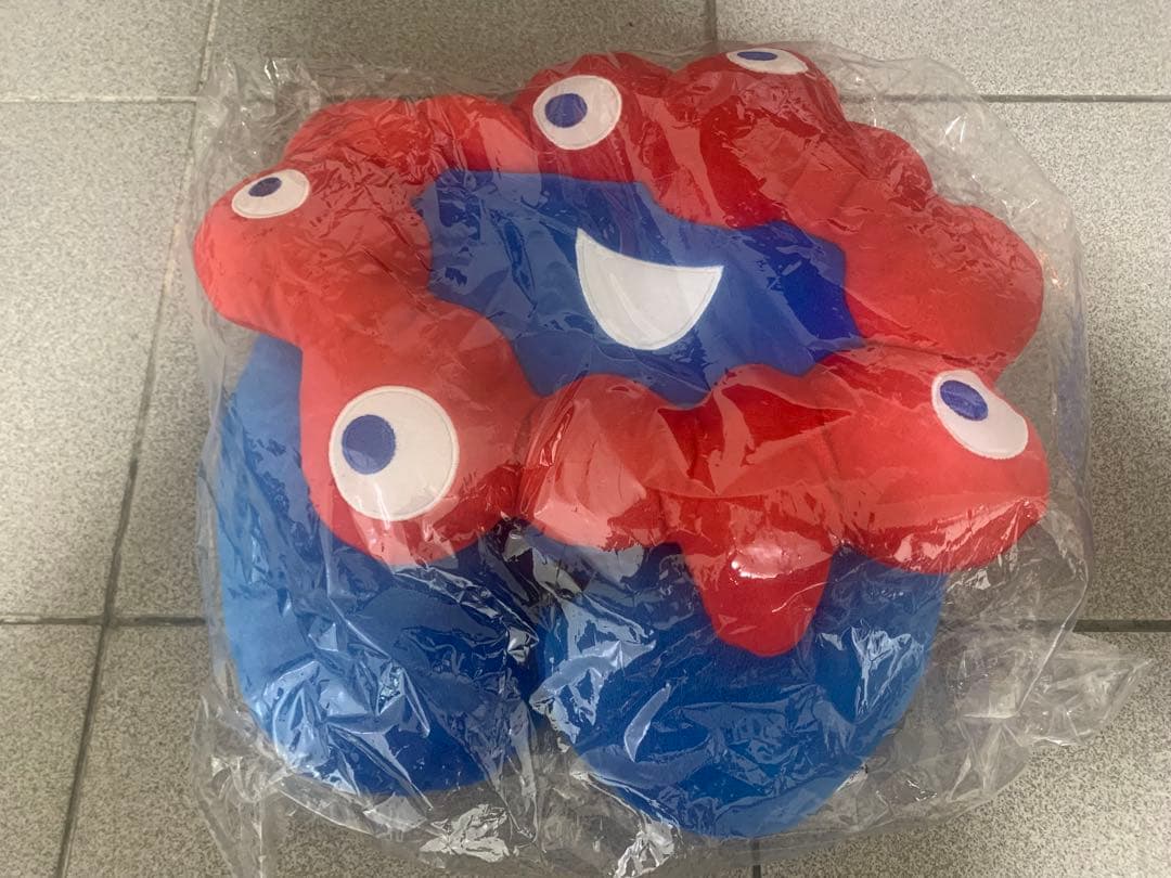 台湾限定 ミャクミャク ネックピロー 大阪関西万博 首枕