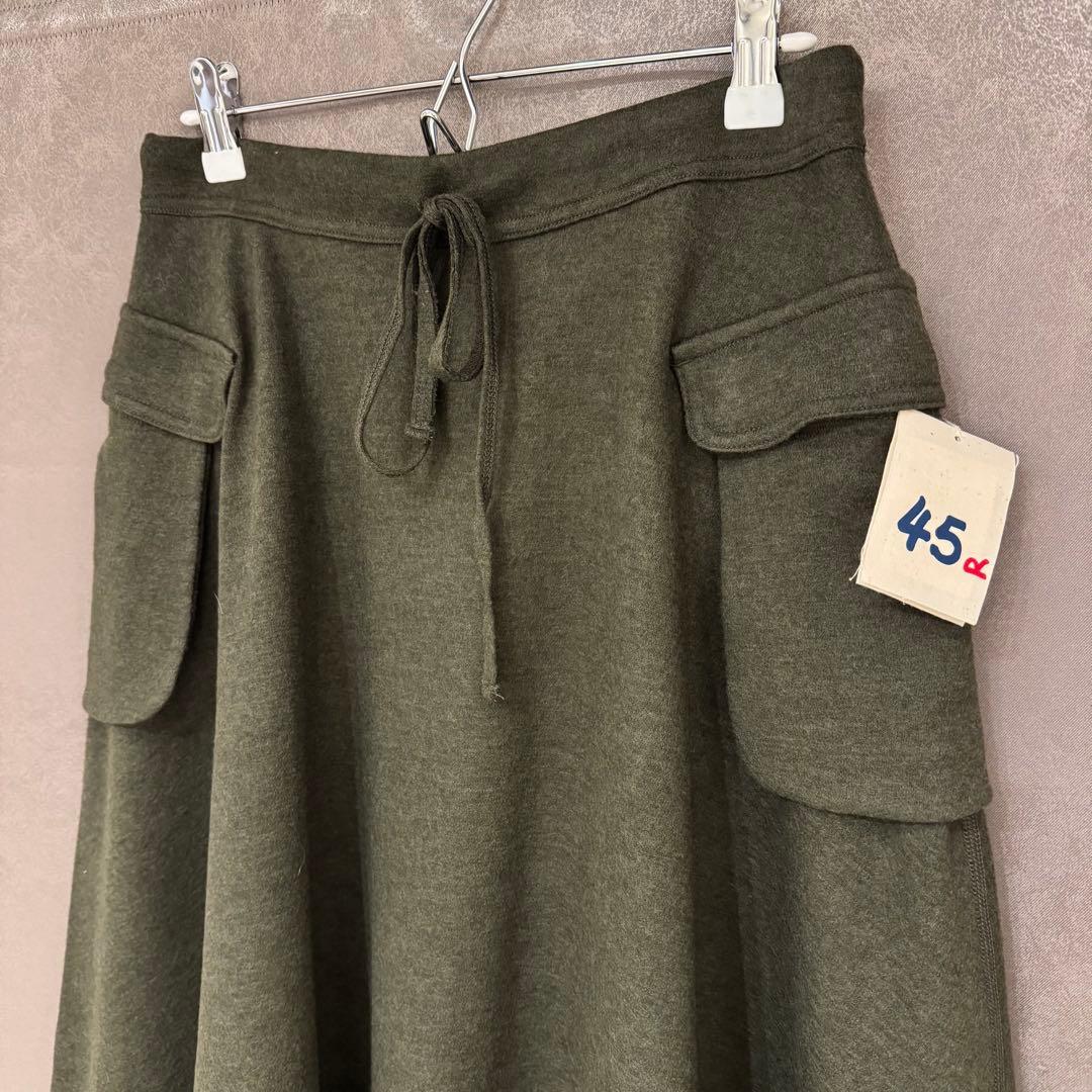 【未使用タグ付き】 45R オリーブグリーン フレアスカート (サイズ2)