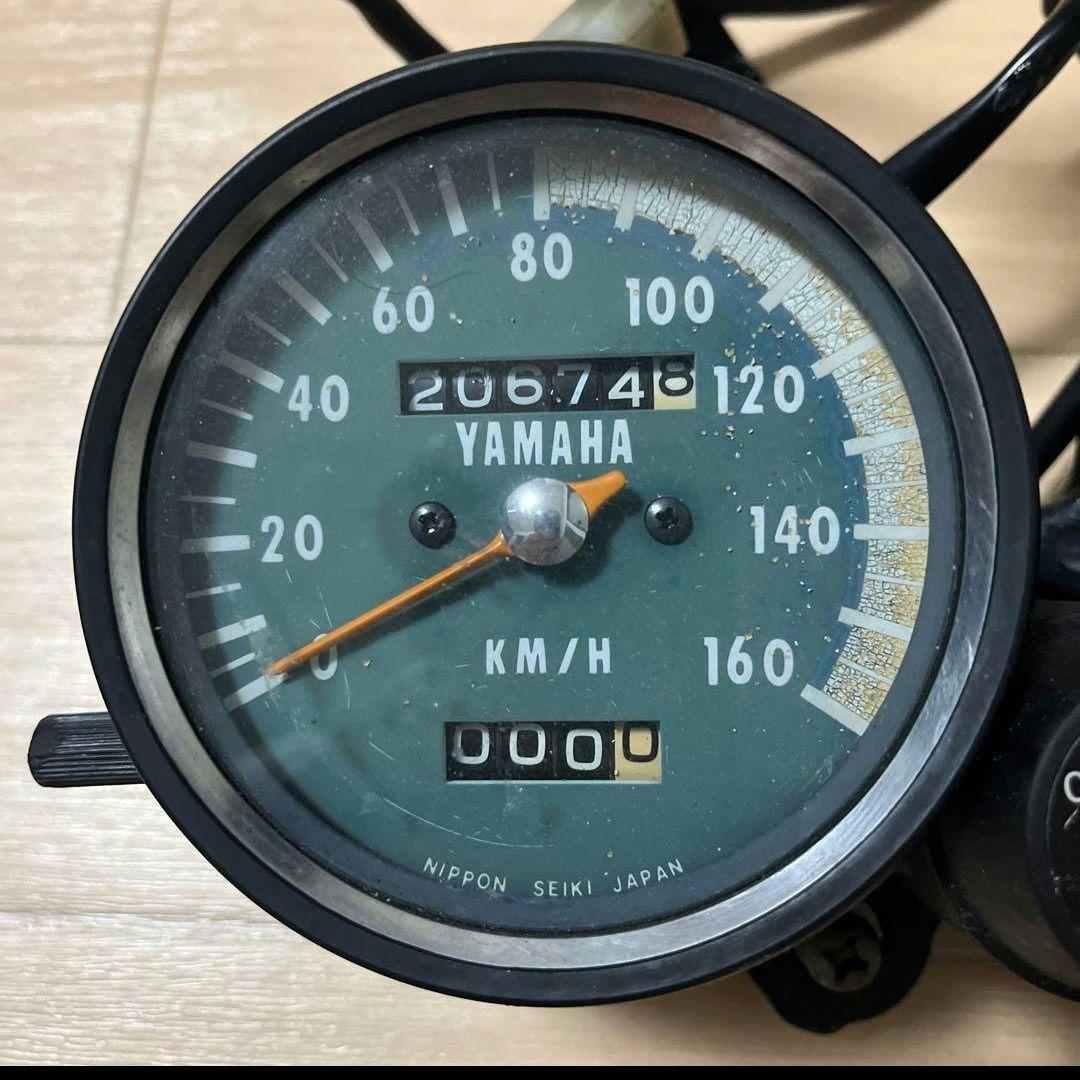 DT250 スピードメーター　タコメーター　イグニッション　ステー　セット