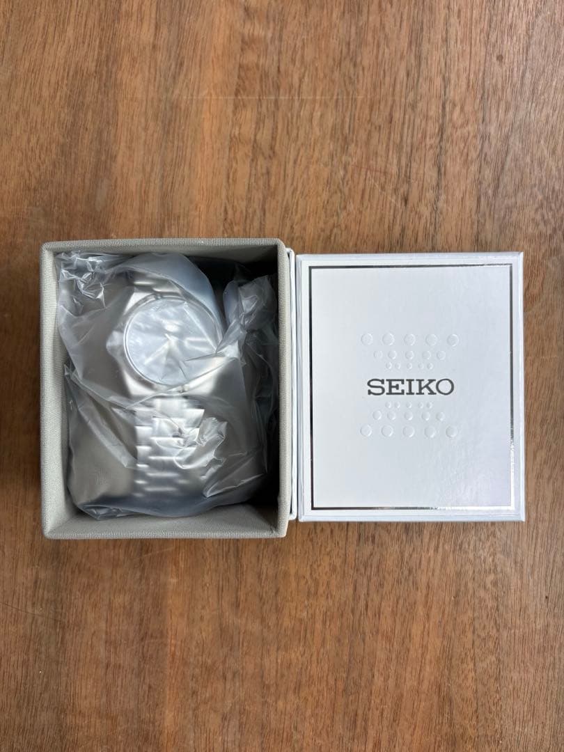 し*も様 新品SEIKO 5アラビック文字盤 藤原ヒロシ fragment 自動