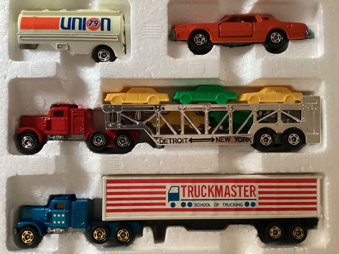 トミカ ギフトセット アメリカンハイウェイセット スペアタンク付