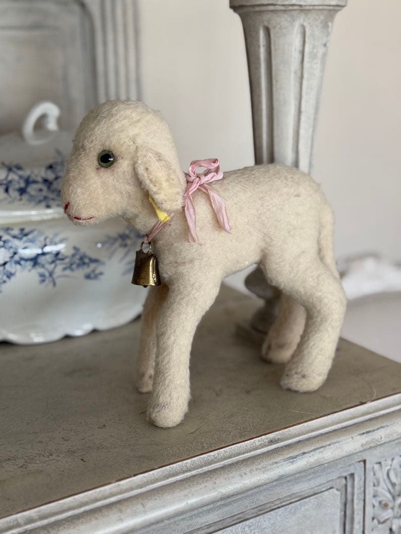 ドイツアンティーク　シュタイフlamby白の羊ぬいぐるみ