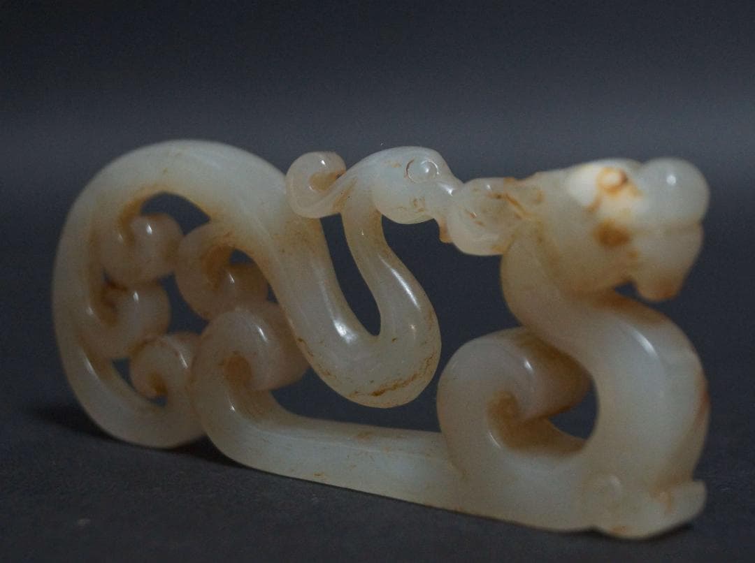 古玉 和田玉(ホータン)細工透かし彫り 古代龍鳳紋 根付 緒締玉 提げ物