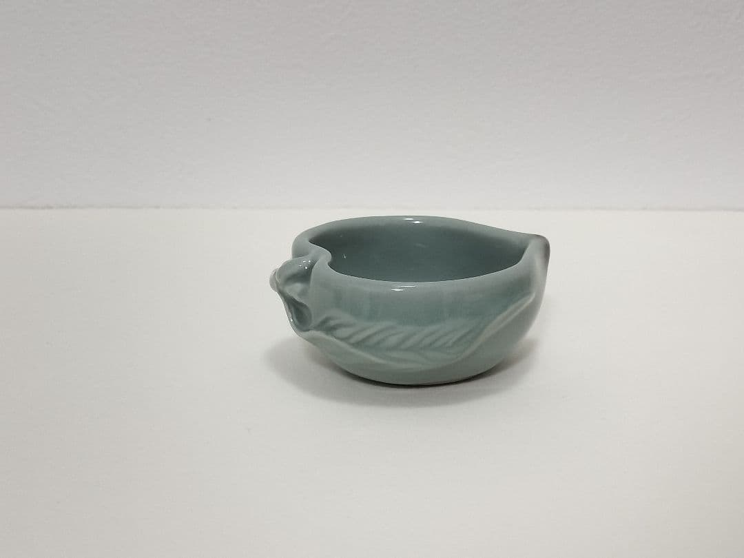 二代　諏訪蘇山　青磁　桃形盃　ぐい呑み　酒器