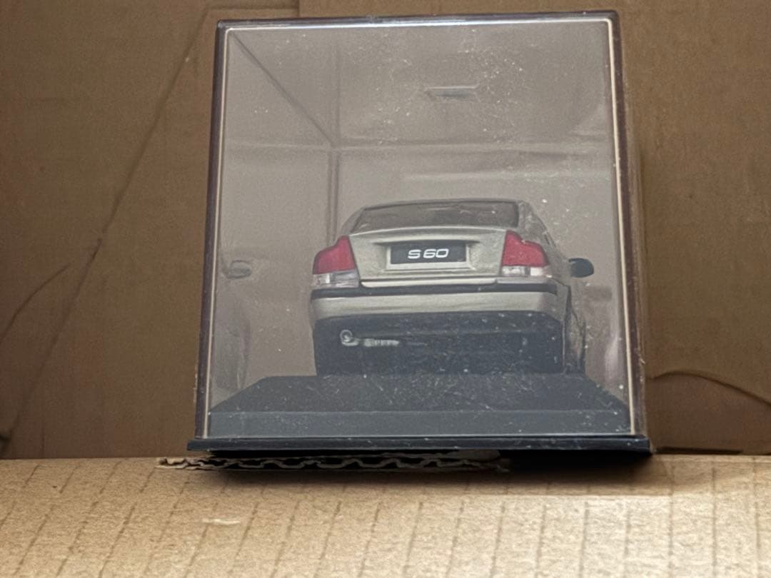MINICHAMPS Volvo S60 ミニカー 1/43 スケール
