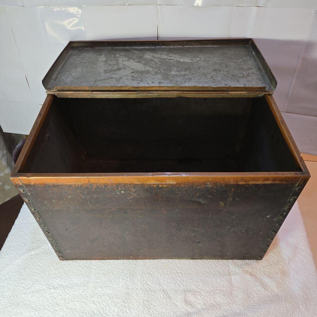 ブラスさん専用です 銅製箱 古民具 銭函 銭箱 千両箱 銅製金具 ボテ