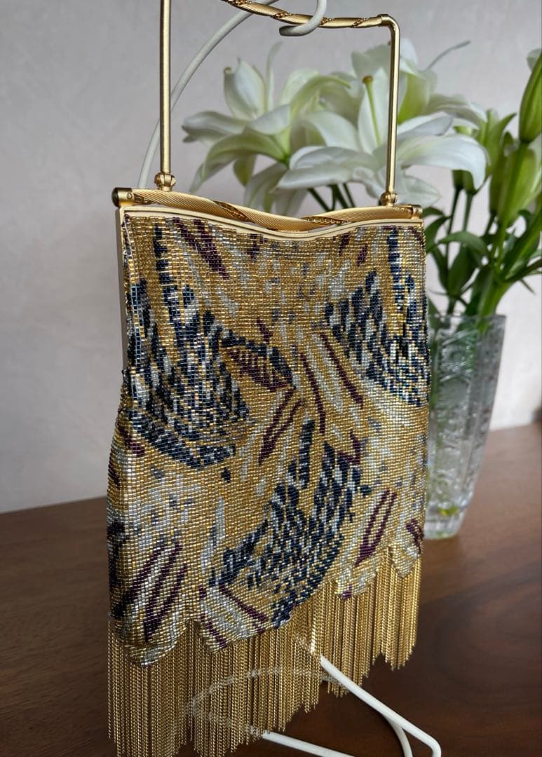 delicat ビーズ織り 花柄 パーティーバッグ フリンジ付き