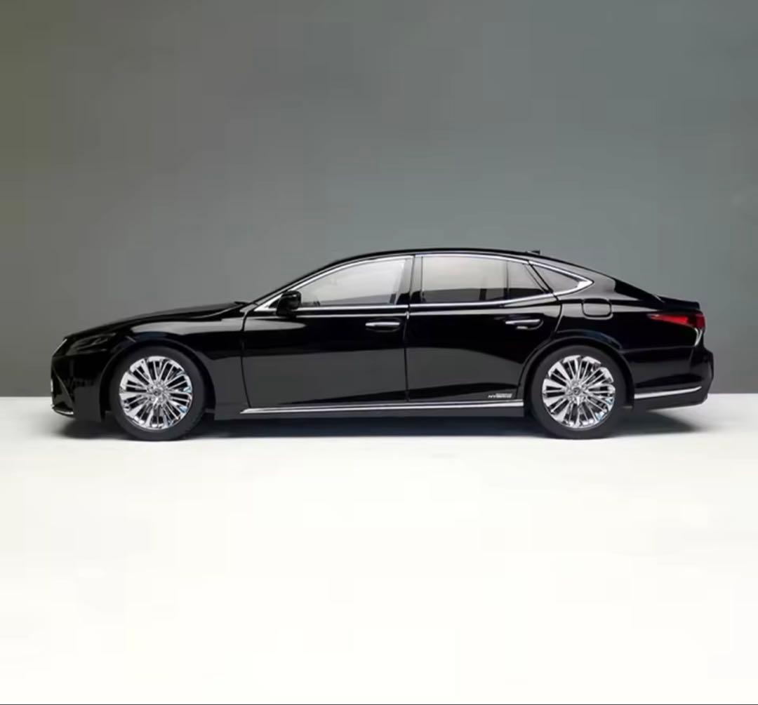 Lexus LS500H Sedan 1/18 AUTOart ミニカー