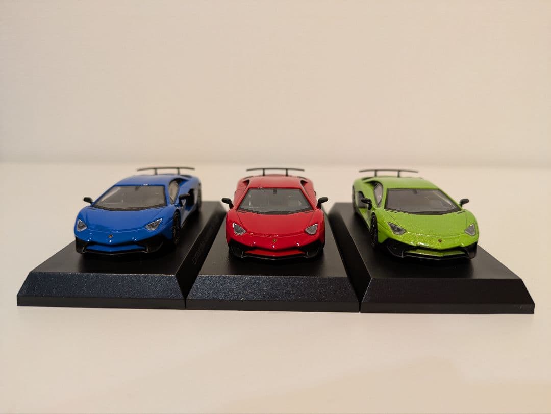 京商 1/64 ランボルギーニ アヴェンタドール SV 3台セット