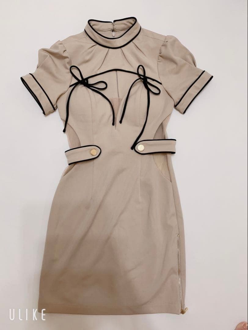 アンディグラマラス キャバドレス