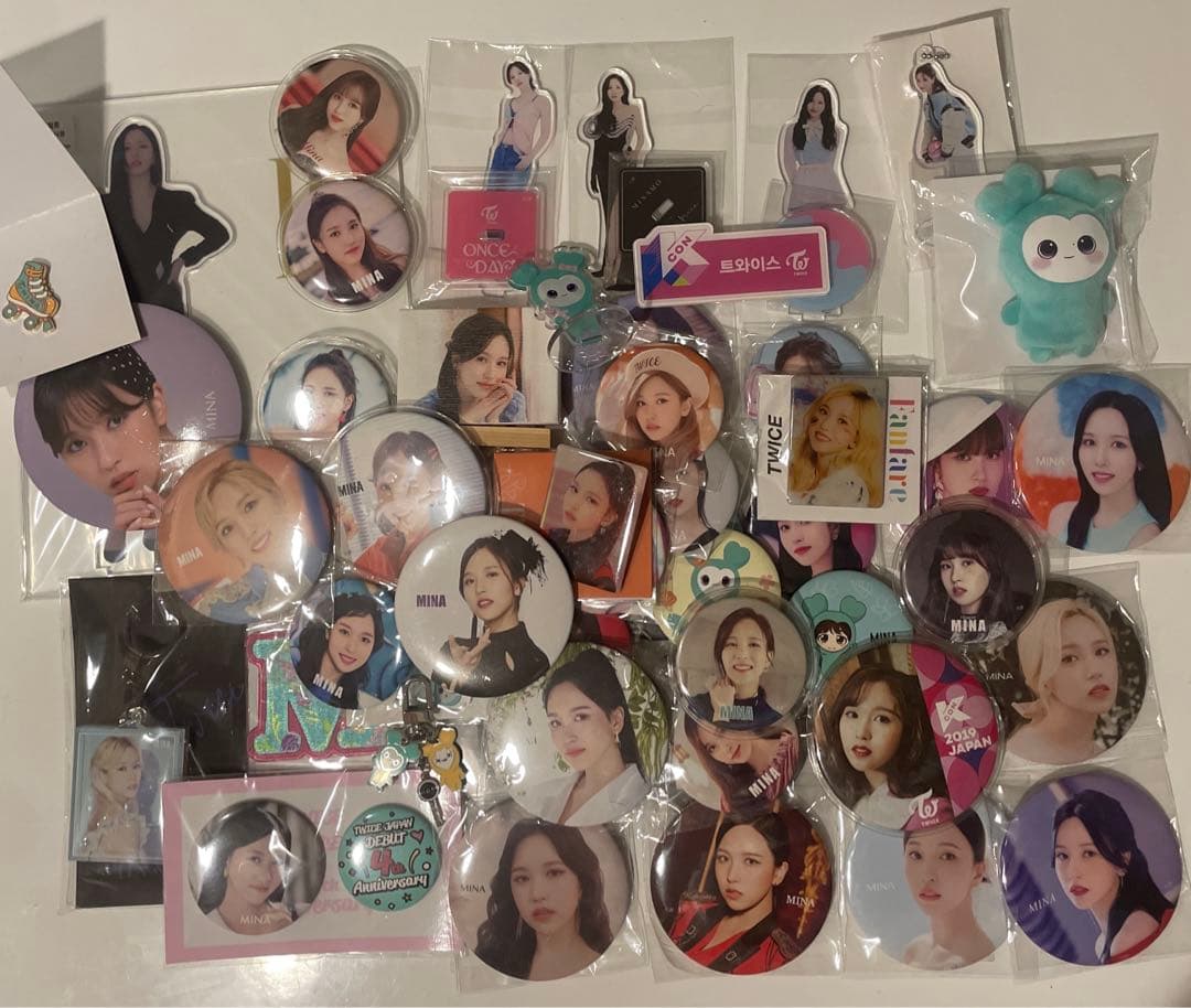 TWICE グッズ まとめ TWICE トゥワイス グッズ 大量 バラ売り可能