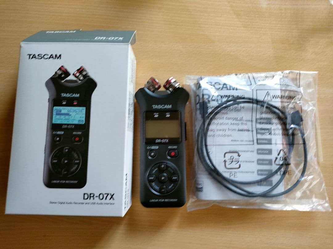TASCAM DR-07X ステレオオーディオレコーダー 専用ケース付き