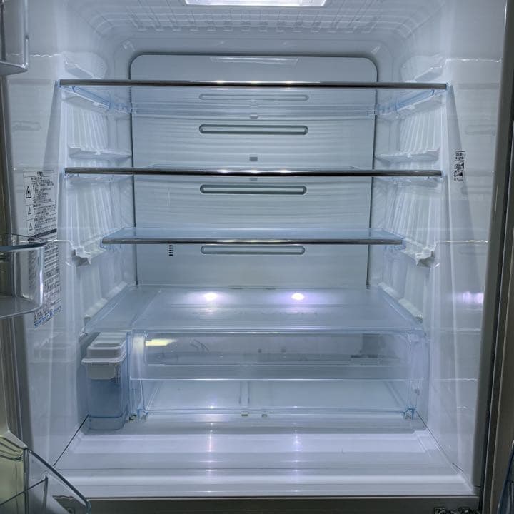 C7505☆2022年製美品☆シャープ 冷蔵庫 ホワイト 右.左開き 自動霜取り