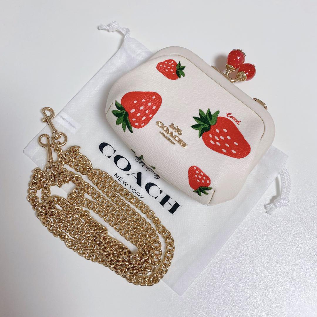 【新品未使用】COACHコーチ★財布★がま口★ノラキスロックケース★いちご