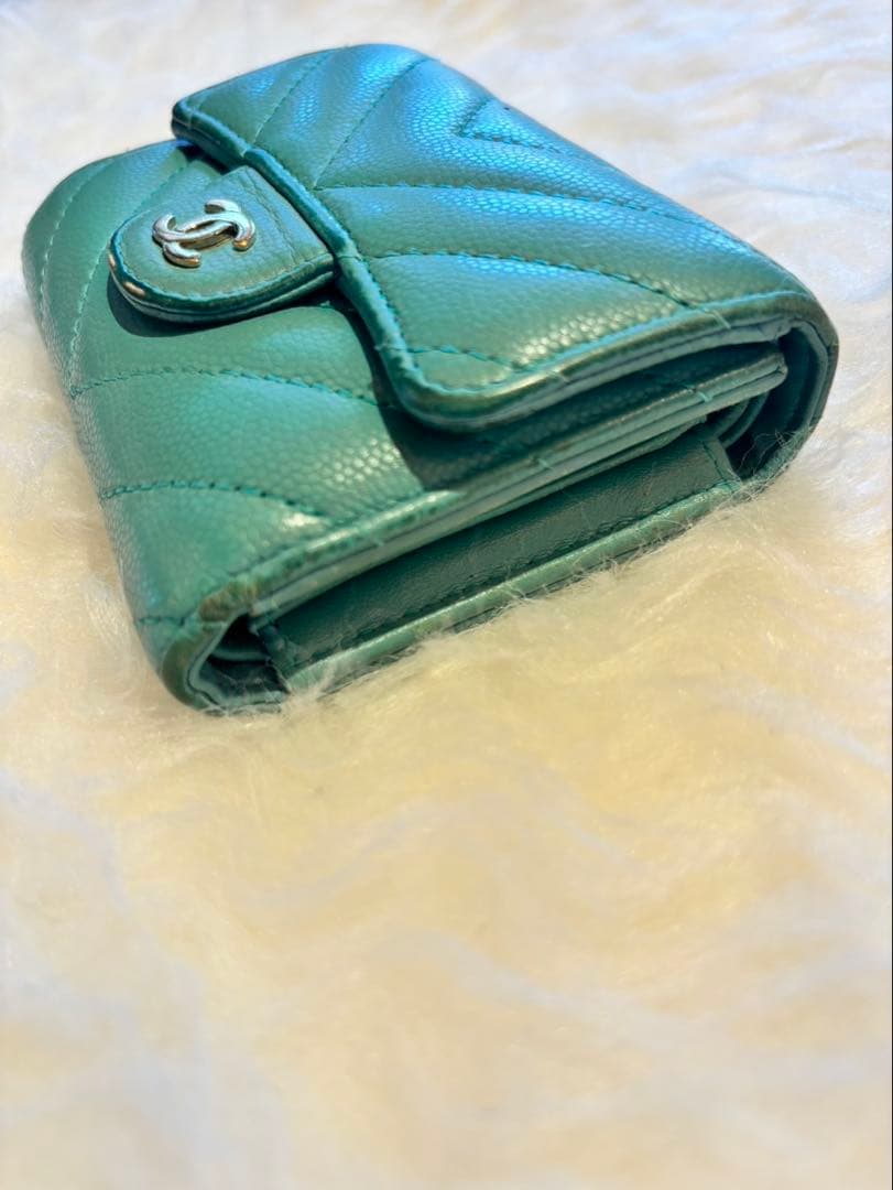CHANEL☆シャネル三つ折り財布