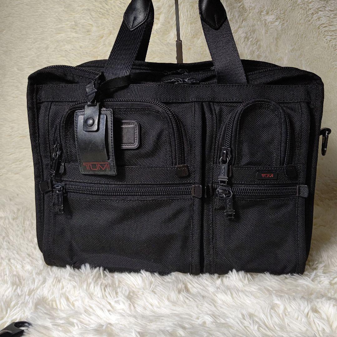 TUMI　トゥミ　ビジネスバッグ　大容量　A4収納可