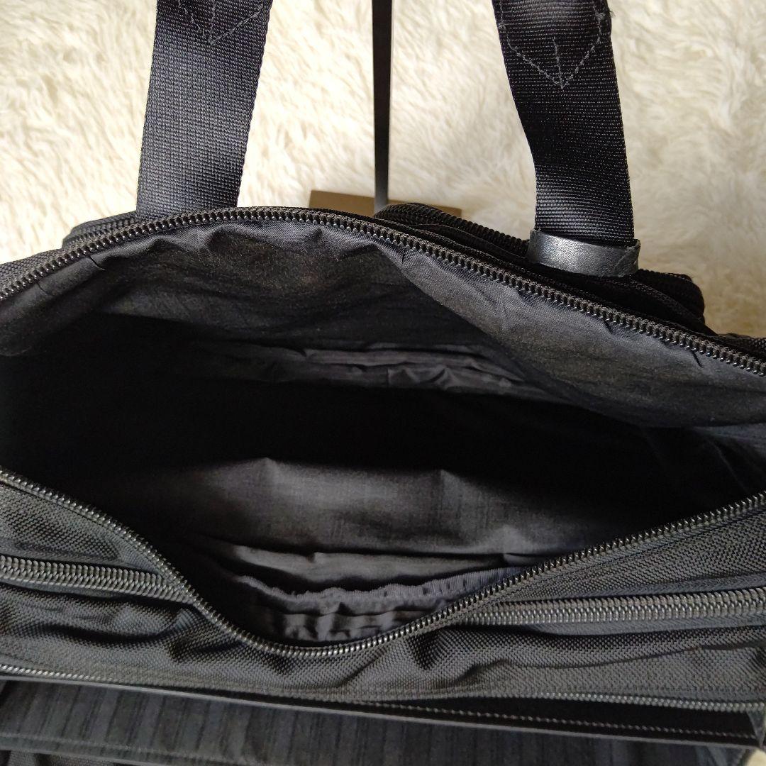 TUMI　トゥミ　ビジネスバッグ　大容量　A4収納可