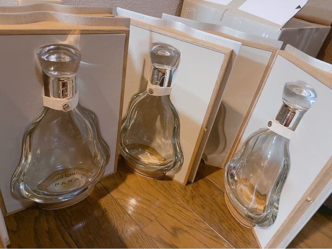 Hennessy Paradis ヘネシー パラディ空瓶 3本箱付 外箱付 - メルカリ