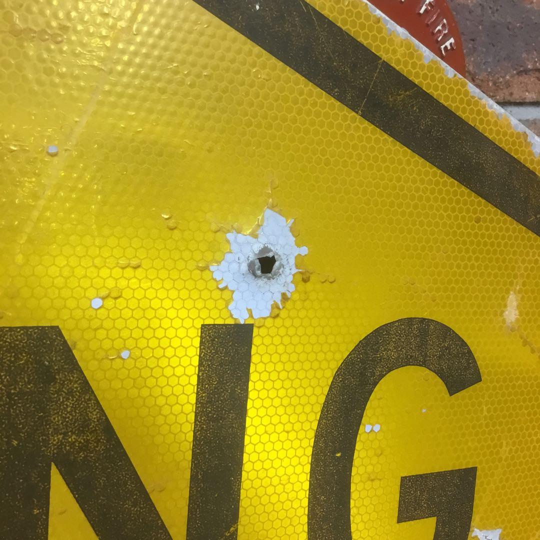 USA NO PASSING ZONE 弾痕看板 送料 無料 通販