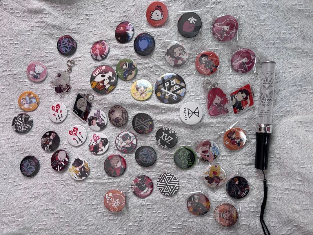 歌い手 缶バッジ セット XYZ （簡易梱包、バラ売り不可） - メルカリ