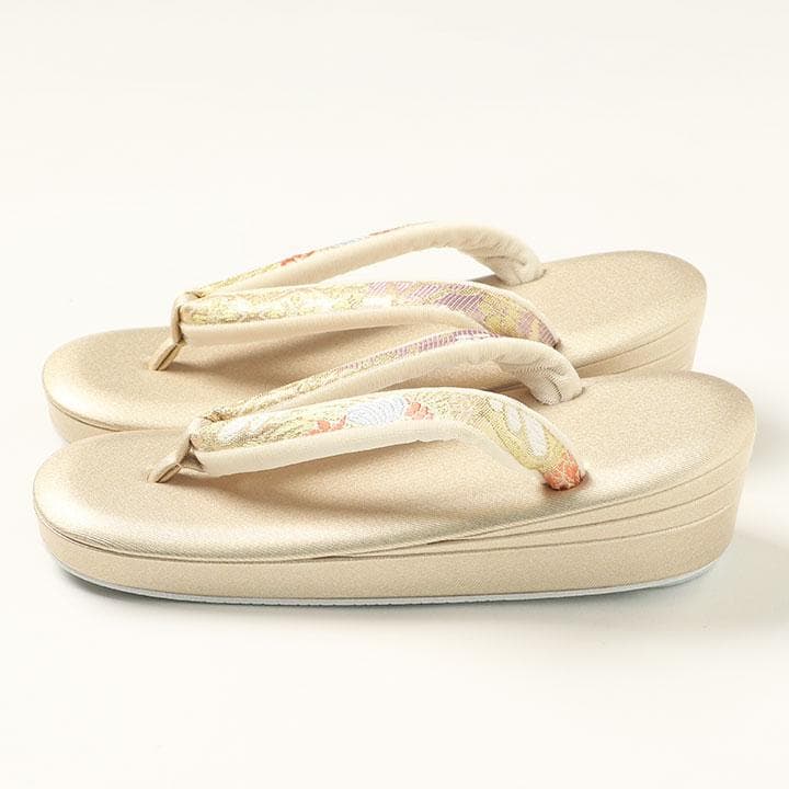 【新品】沙織謹製 草履バッグセット 23.5cm 古典柄 帯地 02972N