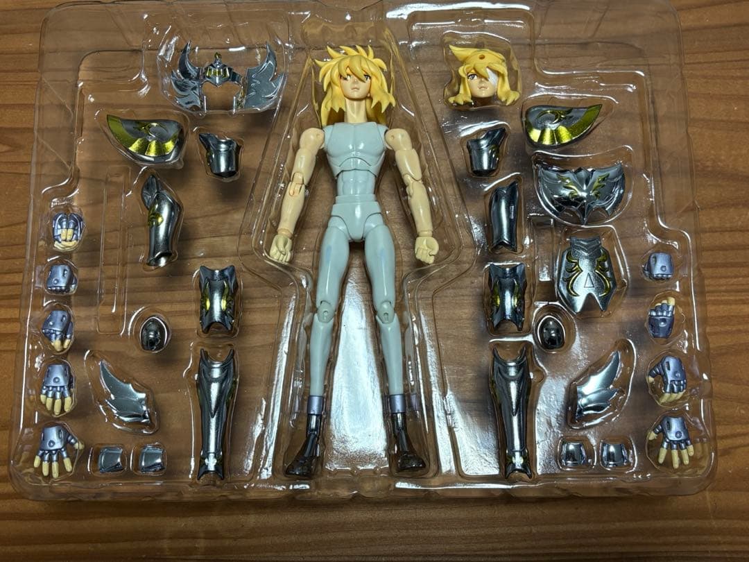 聖闘士星矢 キグナス氷河（ゴッドクロス）フィギュア 聖闘士聖衣神話