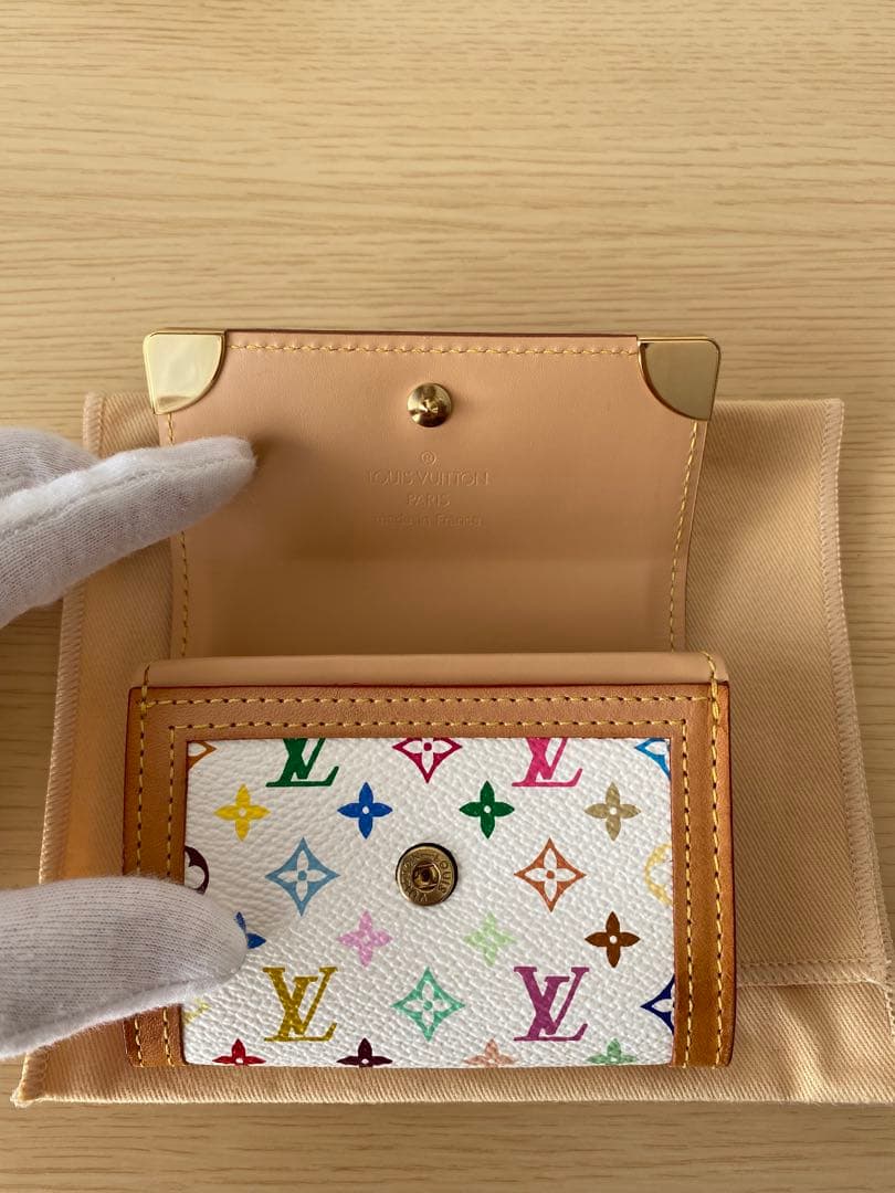 あやちゃん。様　Louis Vuitton ケース・小銭入れ　マルチカラー