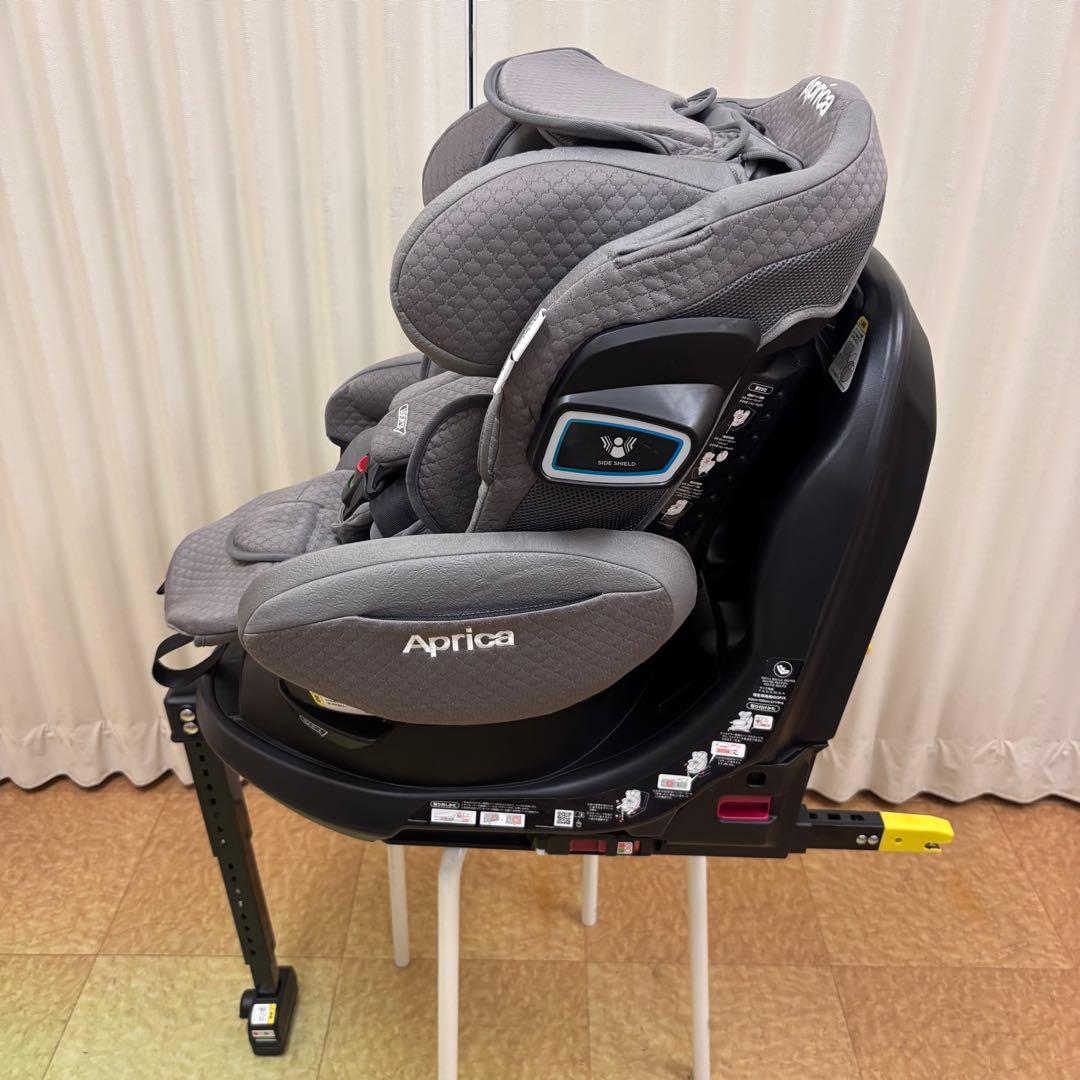 アップリカ　フラディア　グロウ　ISOFIX　プレミアム　360°セーフティ