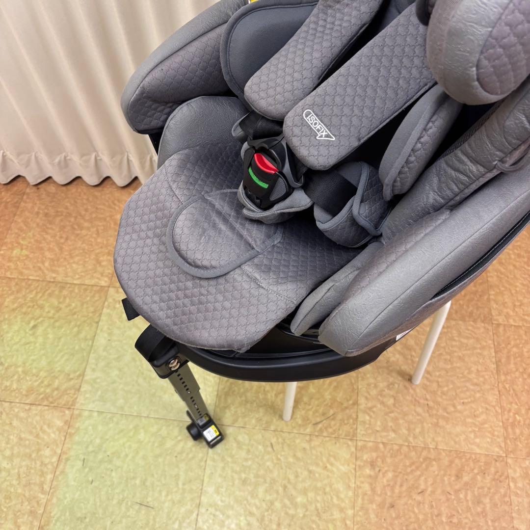 アップリカ　フラディア　グロウ　ISOFIX　プレミアム　360°セーフティ