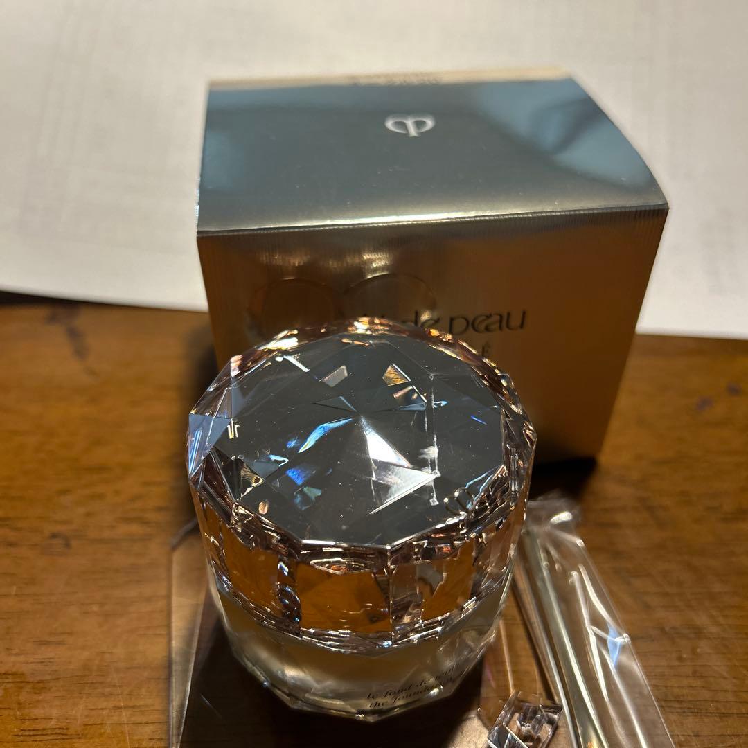 【新品未使用極美品】クレドポーボーテ　ルフォンドゥタンオークル20