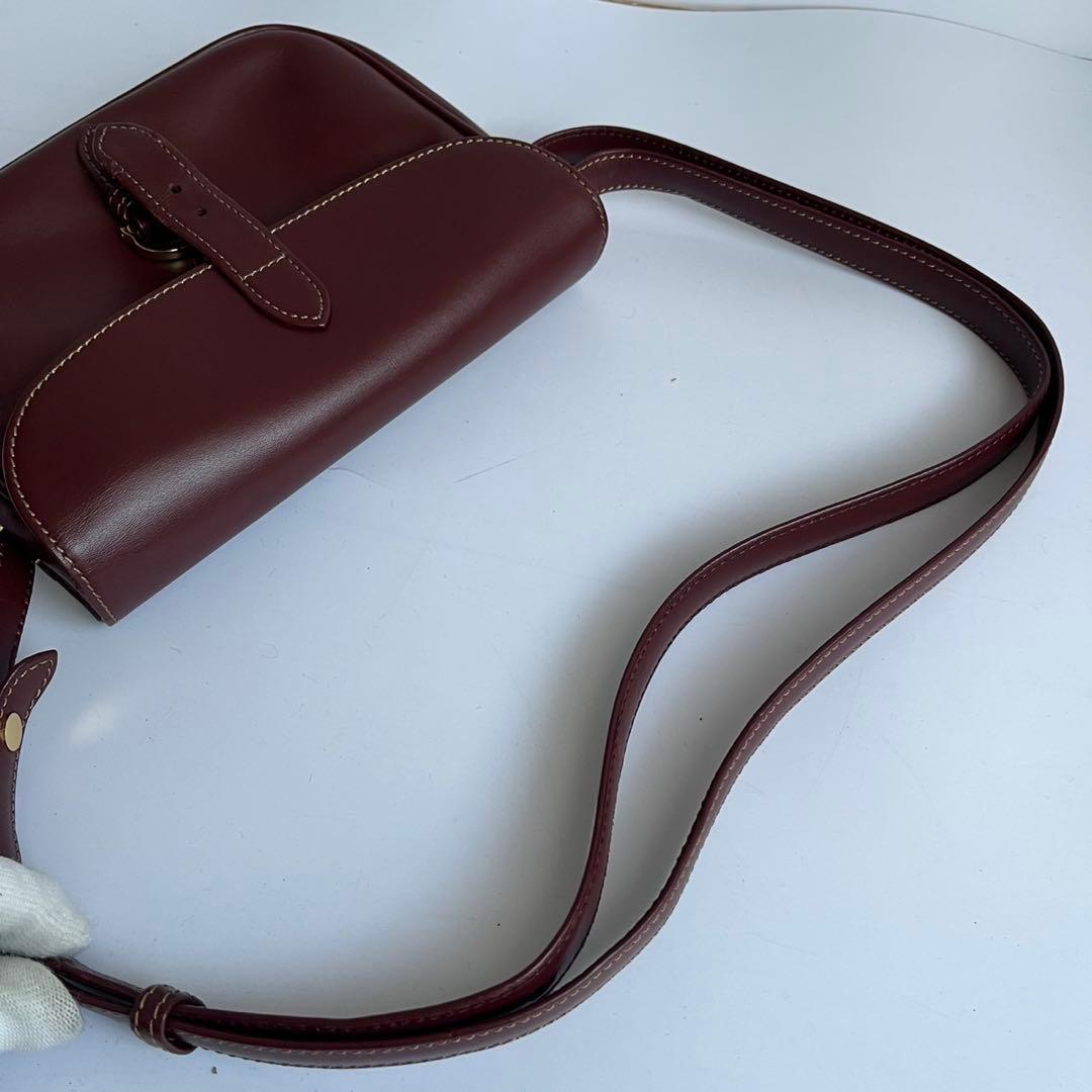 ■未使用級■ Cartier　マストライン　ショルダーバッグ　レザー　ボルドー