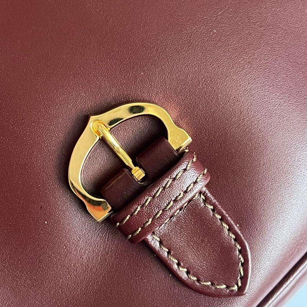 ■未使用級■ Cartier　マストライン　ショルダーバッグ　レザー　ボルドー