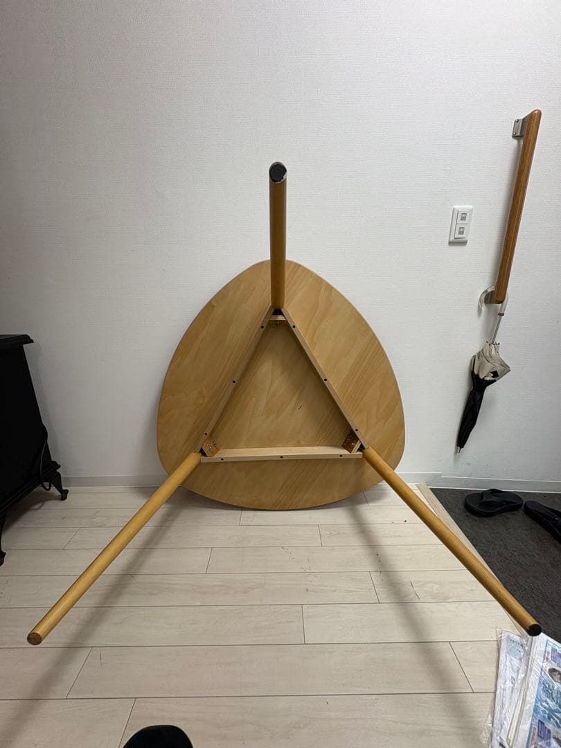 NOCE ノーチェ　ダイニングテーブル 三角形