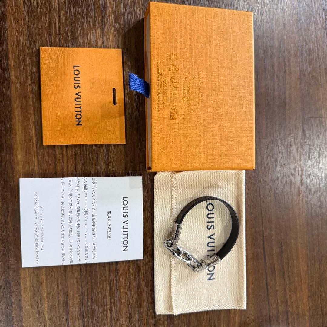 Louis Vuitton モノグラムレザーブレスレット
