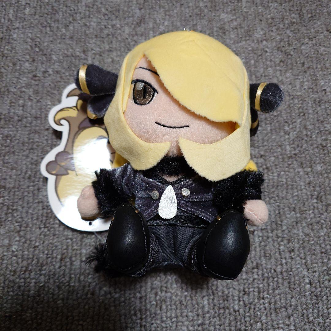 シロナ ぬいぐるみ トレーナーズ タグ付き B-005 - メルカリ