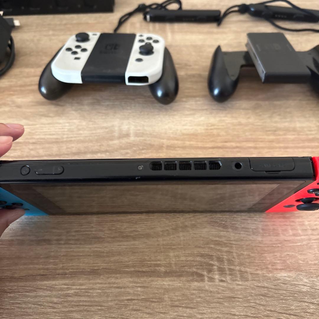 Nintendo Switch JOY-con充電機セット