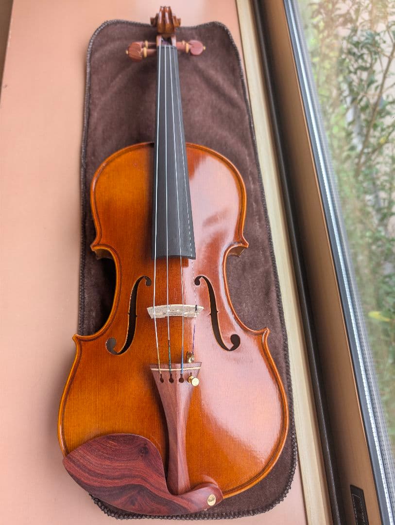 【ほぼ新品・使用30分のみ】工房製4/4バイオリン ケース、弓2本など付属品多数