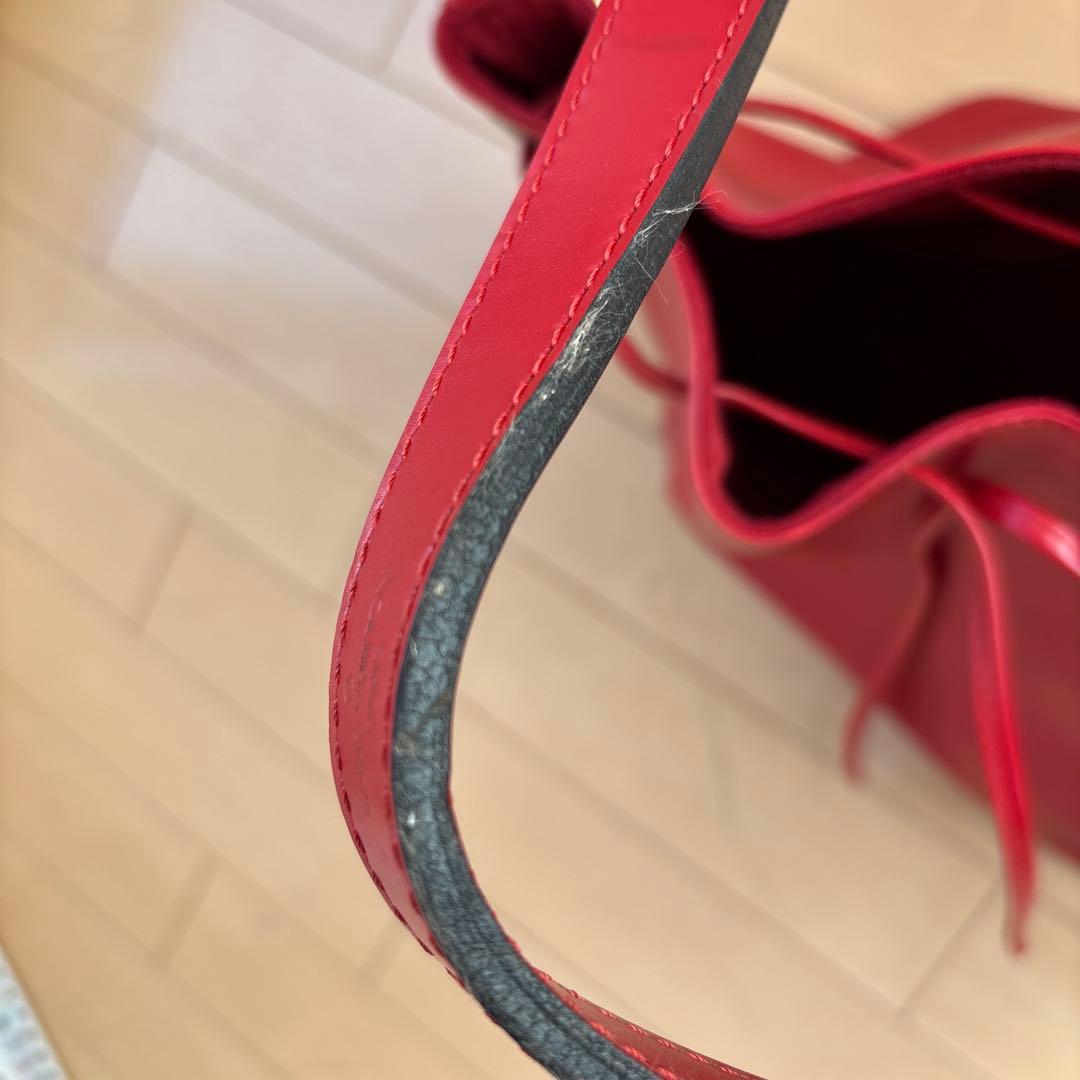 Louis Vuitton エピレザー レッドショルダーバッグ