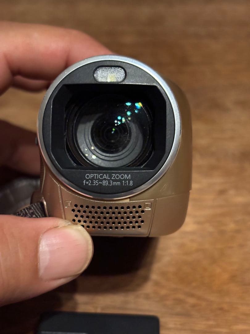 【良品】Panasonic HC-V300M ビデオカメラ 本体 バッテリー2個