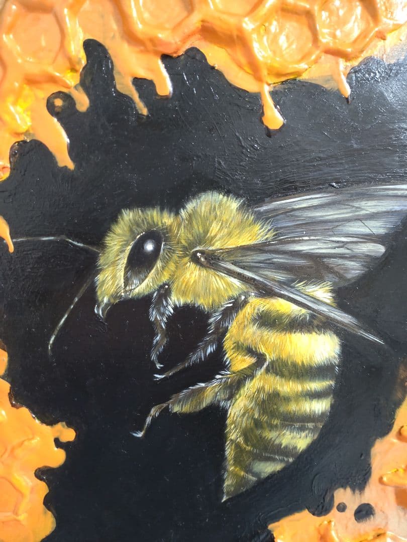 油絵◆半立体の円型アート【蜂】壁掛け油絵◆作者サイン入り