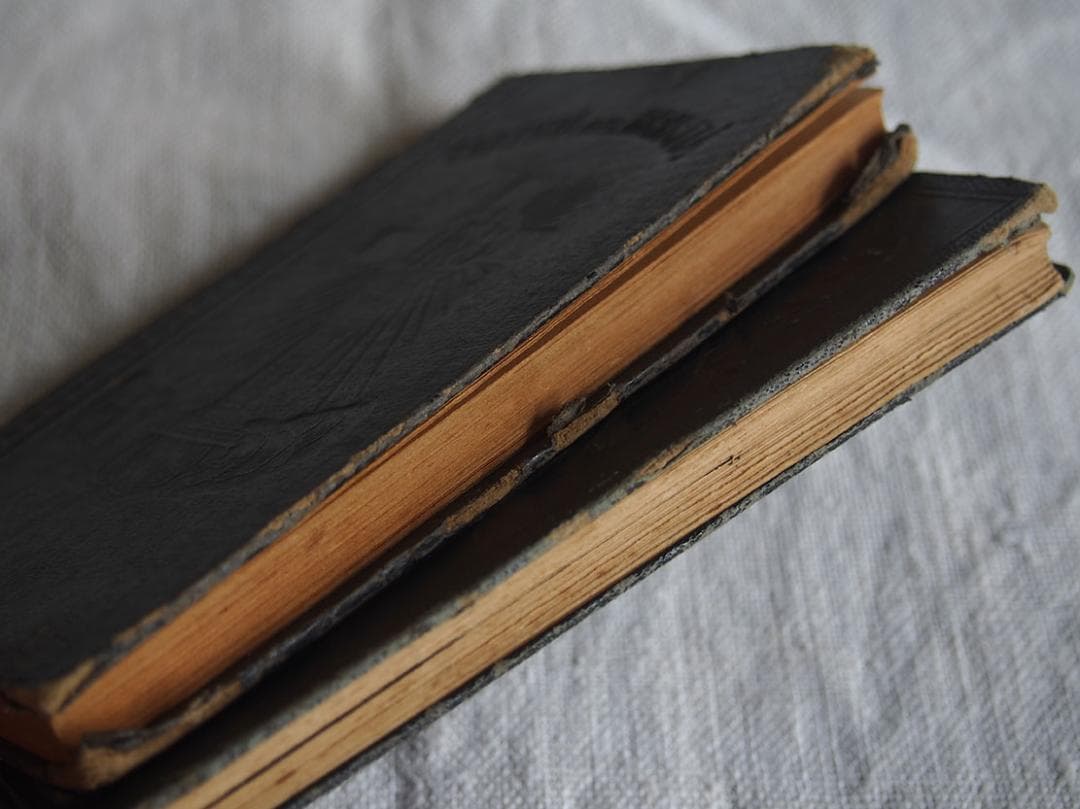 カトリック 古い本2冊ミサ典礼書 MISAL 1900年 アンティーク/K269