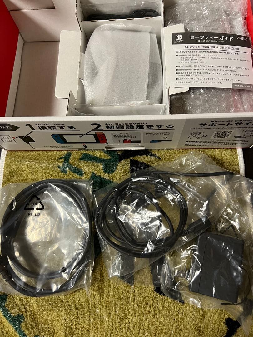 付属品完備 Nintendo Switch バッテリー強化版