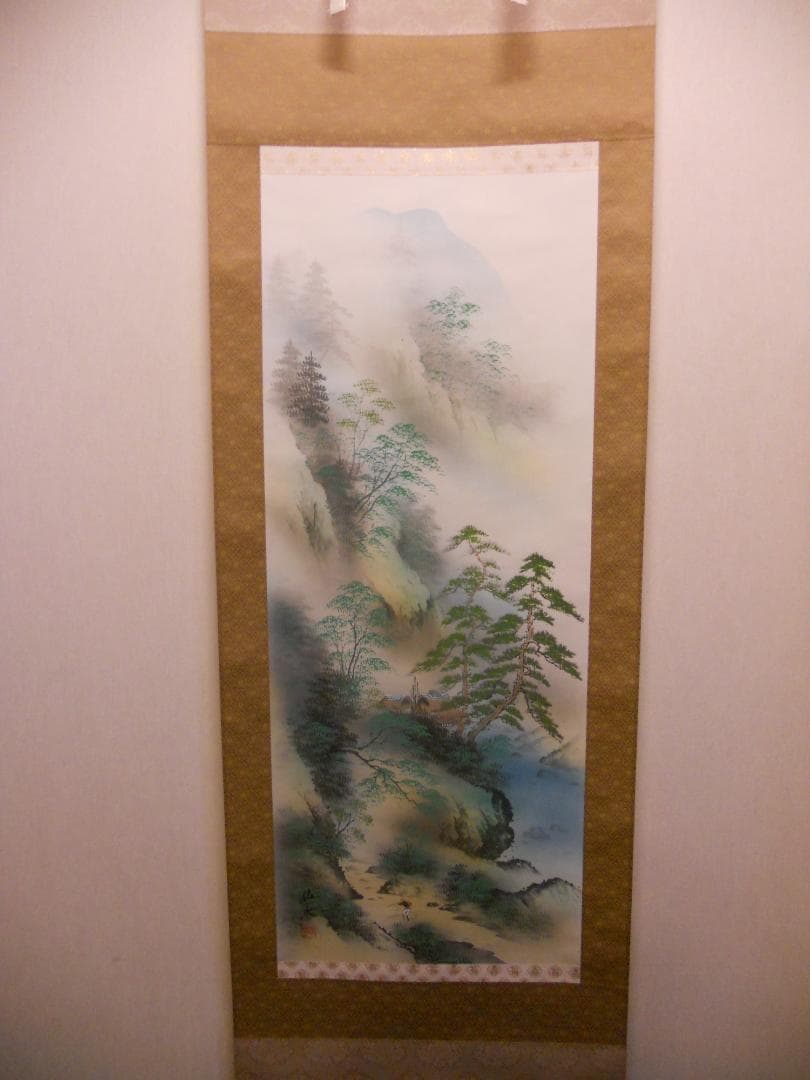 掛け軸 仙水 彩色山水 絹本 希少 軸装 茶道具 掛軸 美品 です。