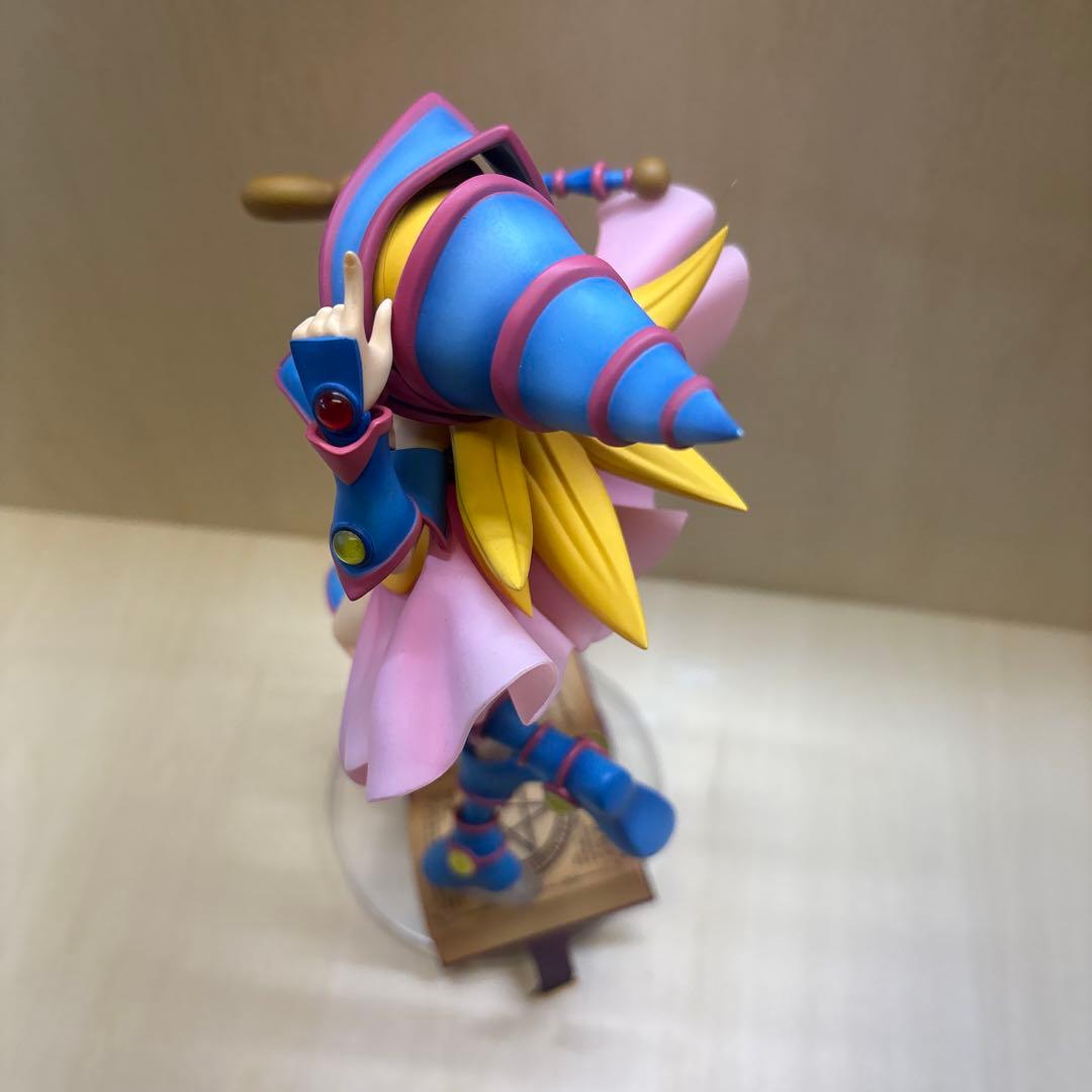 遊戯王 ブラック・マジシャン・ガールwithちびブラマジガール　フィギュア