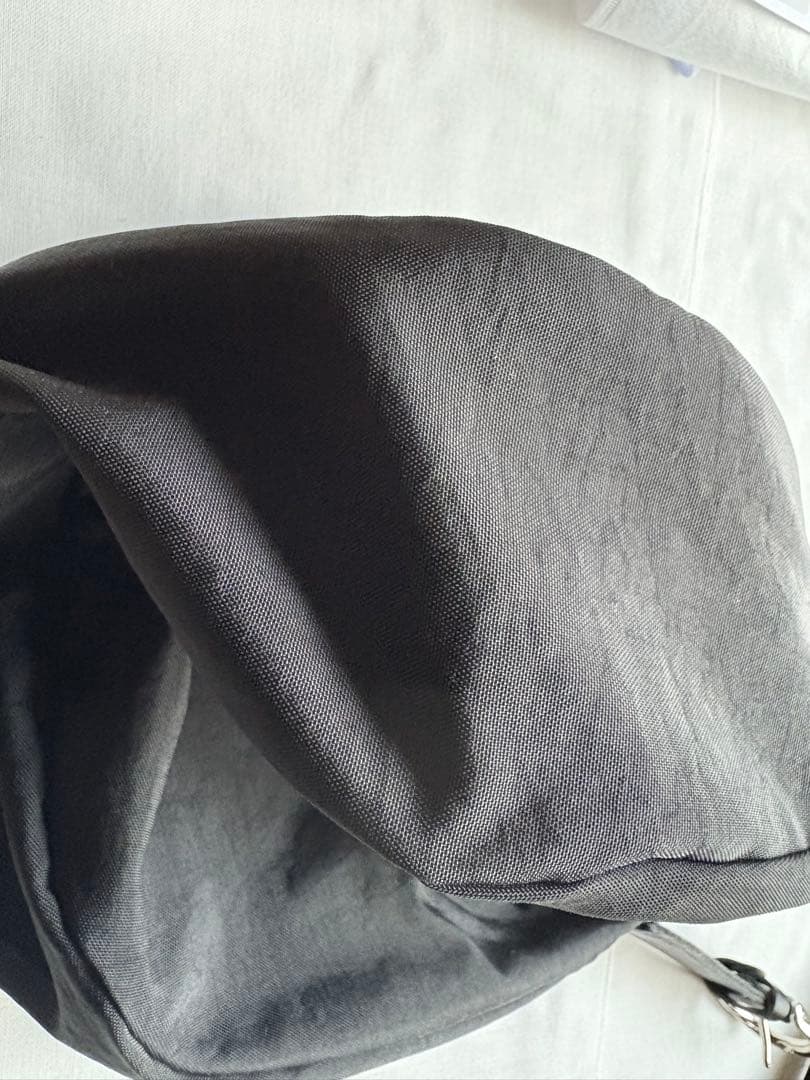 our アワーホーム　ムーンショルダーバッグ