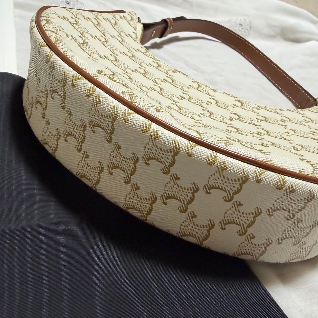 CELINE トリオンフキャンバス AVA（アヴァ）バッグ